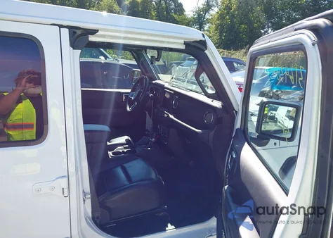 2022 Jeep Wrangler 4Xe Unlimited Sahara 4X4 из США, поврежденный, VIN 1C4JJXP64NW229631